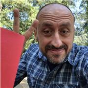 IMPARIAMO INSIEME. Docente di italiano e storia impartisce lezioni ad allievi delle scuole secondarie di primo e secondo grado